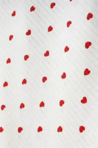 Красный хлопковый муслин с сердечками, 80х90 см, одинарный слой. - 5