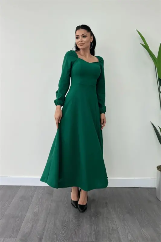 Krep Kumaş Kalp Yaka Midi Elbise - ZÜMRÜT - 2