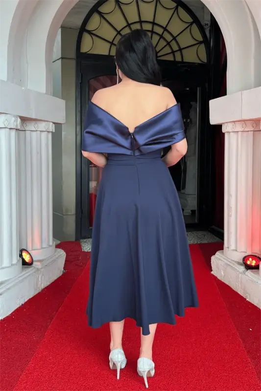 Krep Kumaş Taş Detaylı Midi Elbise - LACİVERT - 5