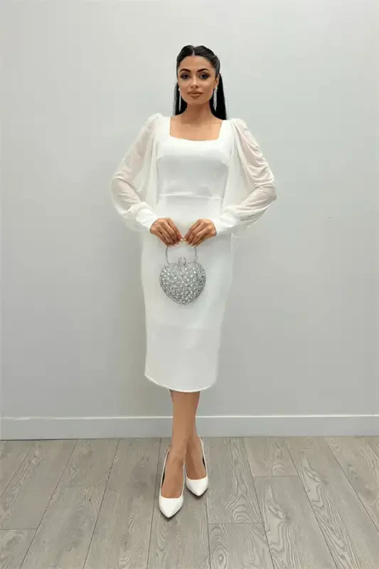 Krep Matodan Tayyorlangan Kvadrat Yaxali Qalam Koʻylak - OQ - BÜYÜKBEDENIZ