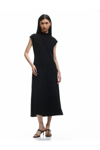 Krep Scuba Mato Slim Fit Yengil Tik Yoqali Yengsiz Midi Bo'yli Ko'ylak - KOTON (1)