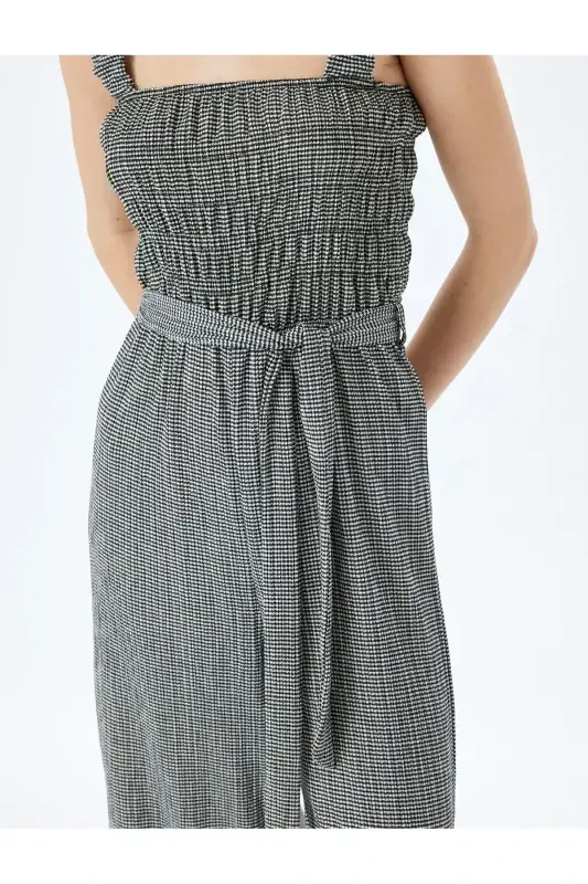 Кружевной квадратный вырез, широкие штанины, комбинезон без рукавов с поясом и текстурой. - 5