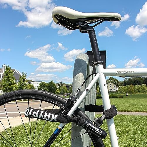 Kryptonite Keeper 785 Bike Chain Lock, 2.8 Feet Long Heavy Duty Anti-Theft Bicycle Chain Lock with Keys for Bike, Motorcycle, Scooter, Bicycle, Door, Gate, Fence - 9