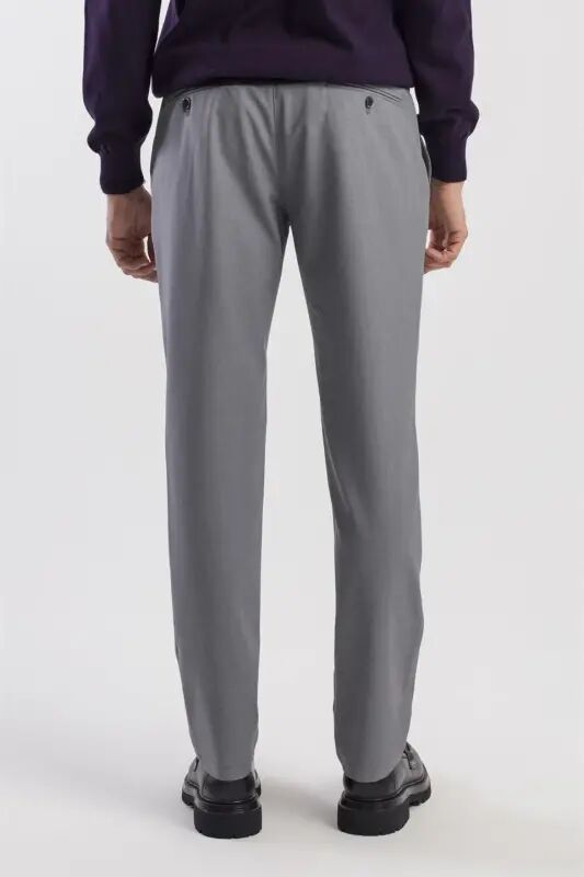Kulrang Comfort Fit Ikki cho'ntakli qopqoqli burmali yon cho'ntakli shim - 4