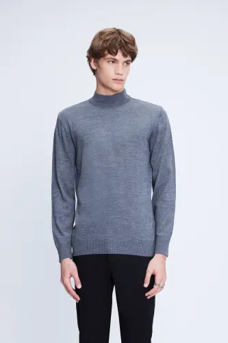 Kulrang Regular Fit tekis yarim bo'yinli jun triko - 3