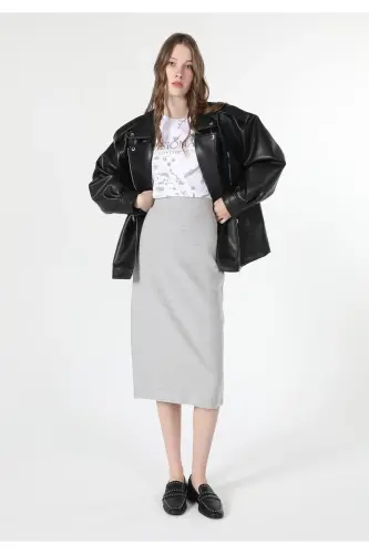 Kulrang, yirtiq detallarga ega, slim fit midi yubka - 1