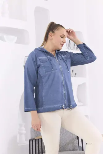Куртка большого размера с капюшоном, застежкой-молнией и индиго-стиркой - BÜYÜKBEDENIZ (1)