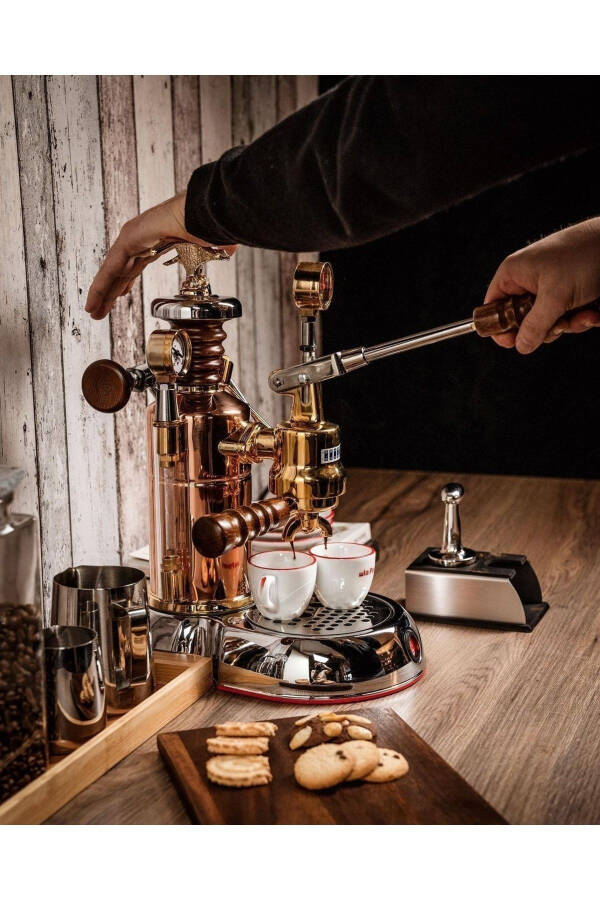 La Pavoni Esperto Edotto, espresso keyfini çıkarmanızı sağlayacak bir kahve makinesi. - 2