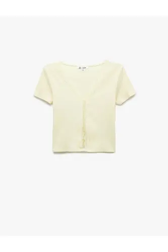 Lace Detail Short Sleeve V-Neck T-Shirt - 3