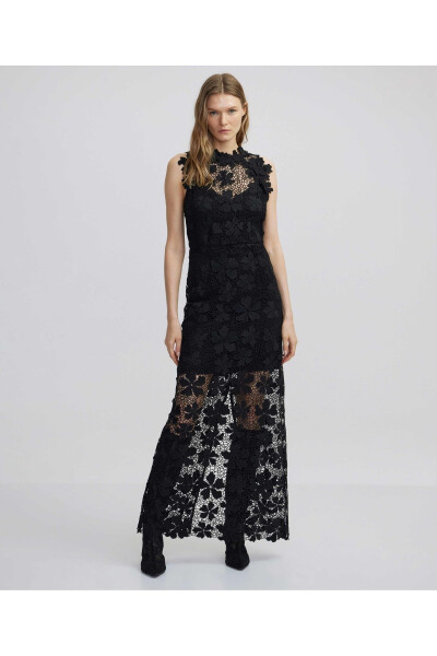 Lace dress with 3D flower appliqués - 8