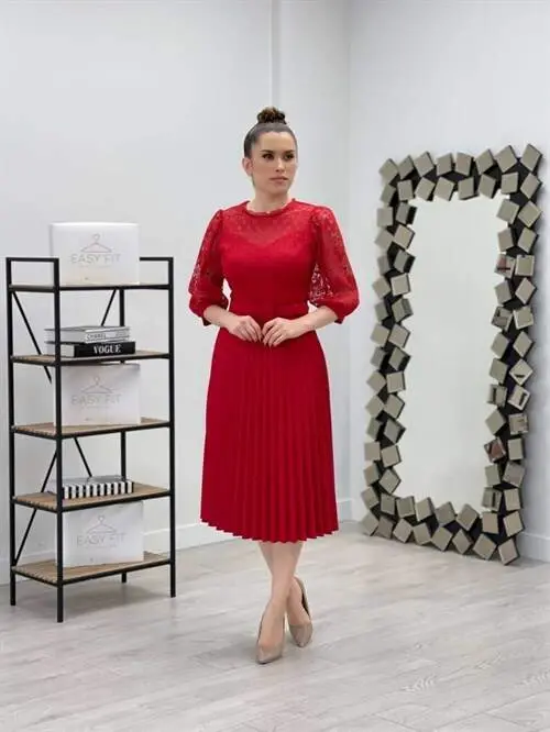 Lace Top Satin Pleated Dress - RED - 2