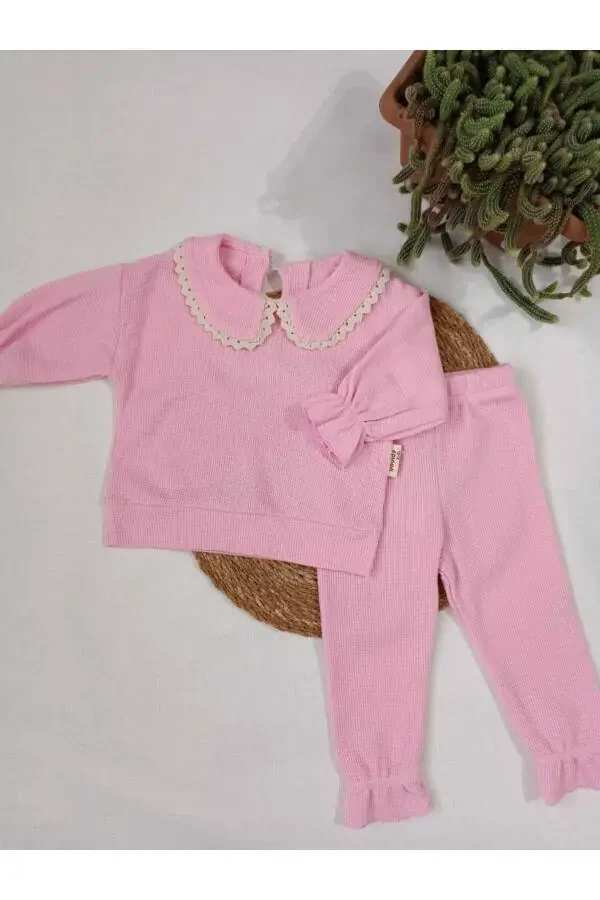 Lace-trimmed baby bib with elasticated sleeves, candy pink baby girl set - 1