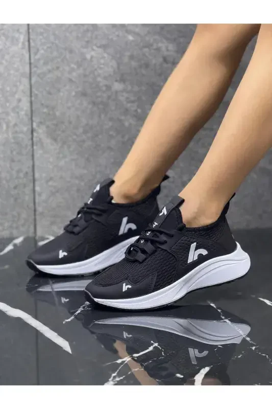 Lace-up Unisex Kids Sneaker - Black-White-Black - 4