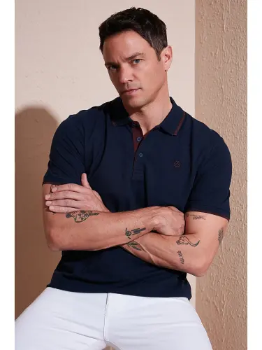 Lacivert %100 Pamuk Düğmeli Slim Fit Erkek Polo Yaka Tişört 5902118-Lacivert - LC WAIKIKI (1)