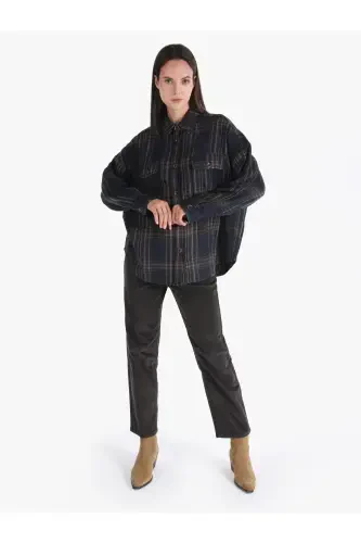 Relaxed Fit Shirt Neck Ekoseli Kadın Lacivert Uzun Kol Gömlek - 3