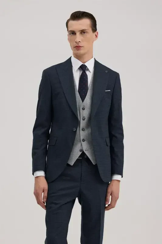 Lacivert Slim Fit Kırlangıç Yaka Yelekli Kombinli Takım Elbise - 2