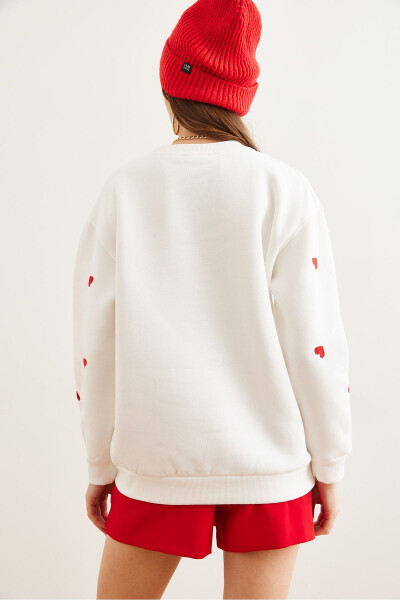 Ladies White Heart Embroidered Thistle Sweatshirt SWT-19000701 - 6
