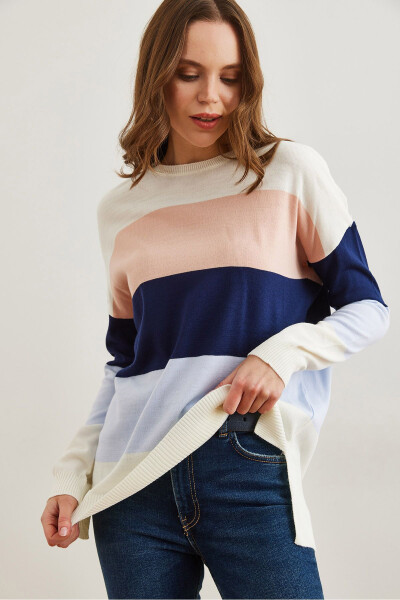 Ladies' White Thick Colour Block Knit Sweater WSW-19000824 - OLALOOK (1)