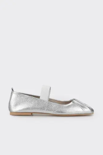 Lame Leather Women's Casual Shoes - 1
