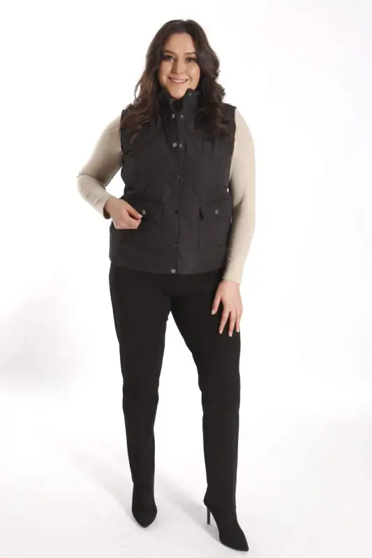 Large Quilted Black Vest with Snap Buttons - 5