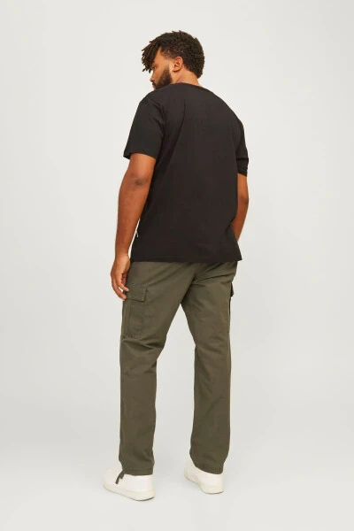 Large size cargo pants with side pockets. - 3
