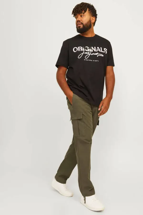 Large size cargo pants with side pockets. - 7