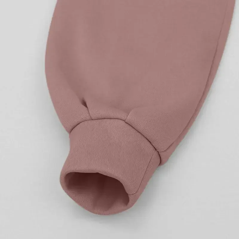 Lastesso 2 dona uchun uy kiyimlari to'plami. Fener yengli krujka bo'yinli ko'ylagi va pijama shimi bilan. Bir xil rangdagi liboslar. - 3