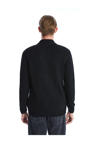 LC Waikiki Classic Black Standard Fit Crew Neck Men's Knit Sweater - 4