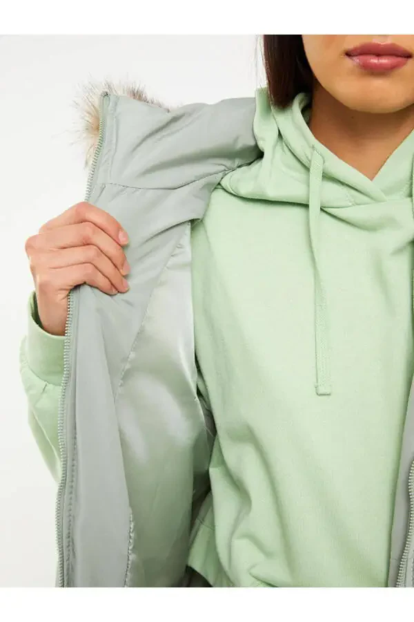 LCW Women's Hooded Puffer Vest - 4