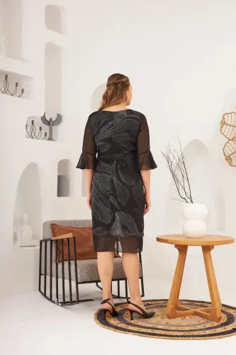 Leaf Patterned Plus Size Black Dress with Tulle Detail on Sleeves and Skirt - 6