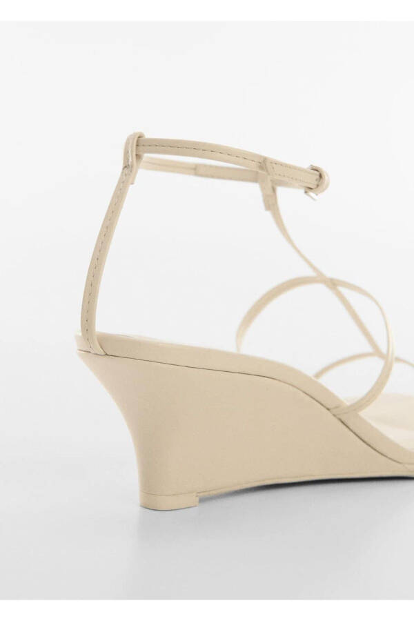 Leather-banded sandals - 5