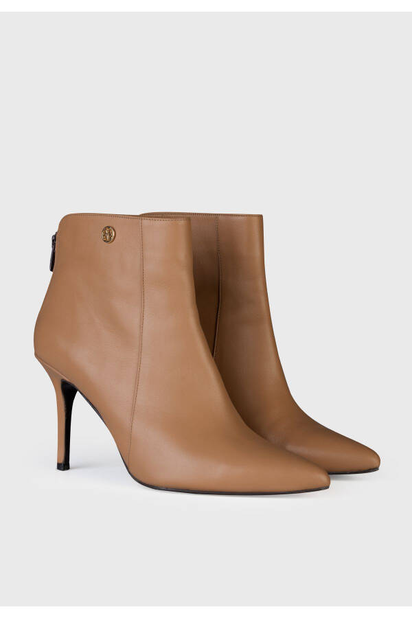 Leather Logo Detailed Boots - 1