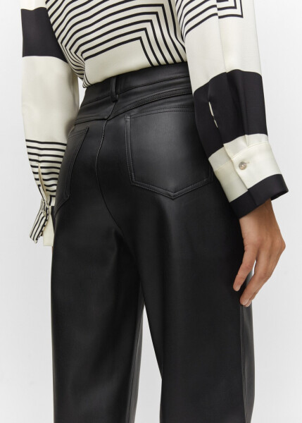 Leather-look straight leg trousers - 5