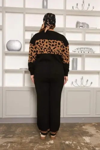 Leopard naqshli katta o'lchamli kostyum - shim va ustki libos, qora rangda - 5