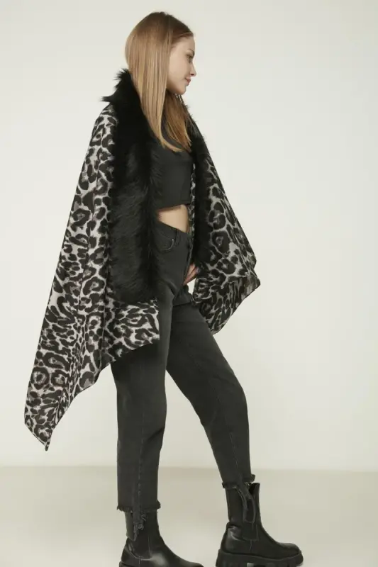 Leopard Patterned Gray Poncho NW10862-3 - 2