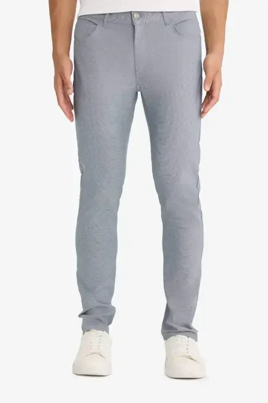 Летние брюки чинос из канваса Slim Fit узкого кроя с карманами, зауженные к низу - Светлый индиго - 4