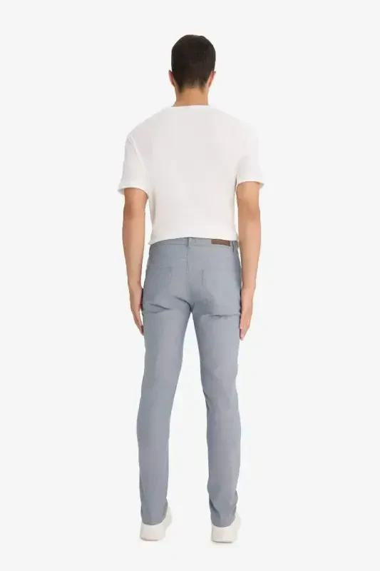 Летние брюки чинос из канваса Slim Fit узкого кроя с карманами, зауженные к низу - Светлый индиго - 7