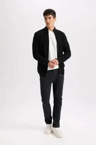 Летние габардиновые брюки чинос Slim Fit, узкого кроя, с карманами - темно-серый антрацит. - 3