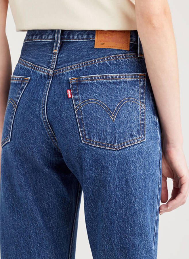 Levis 501 Crop Local Koyu Lacivert Yüksek Bel Regular Kadın Denim Pantolon - 25