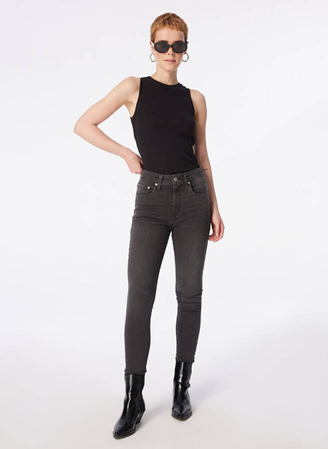 Levi's 721 FLYING INTO THE High Waist Skinny Fit Black Women's Denim Jeans - 7