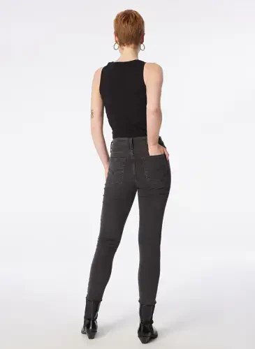Levis 721 FLYING INTO THE High Waist Skinny Fit Black Women's Denim Pants - 8