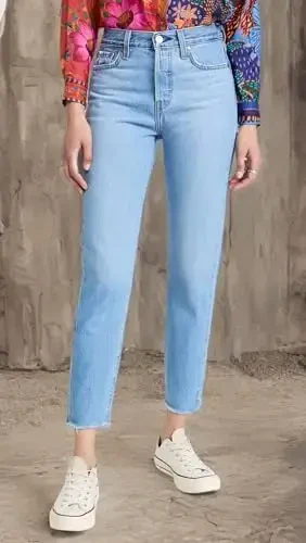 Levi's Women's Premium Wedgie Icon Fit Jeans - 7