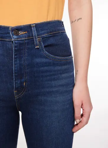 Levis Rome in Case Mile High Super Skinny Fit To‘q ko‘k ayollar uchun baland belli denim shim - 4