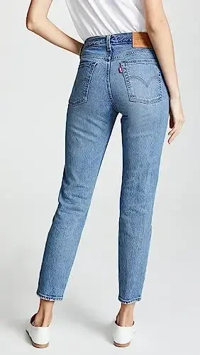 Levi's Women's Premium Wedgie Icon Fit Jeans - 4