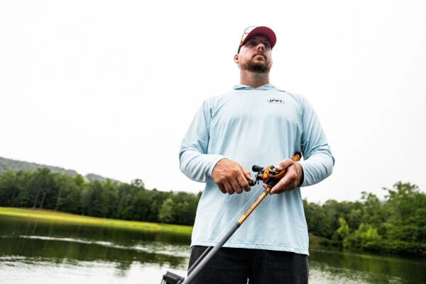 Lew's MACH Crush SLP Baitcast Reel and Fishing Rod Combo, 7-Foot 3-Inch Rod, Right-Hand Retrieve, Orange - 8