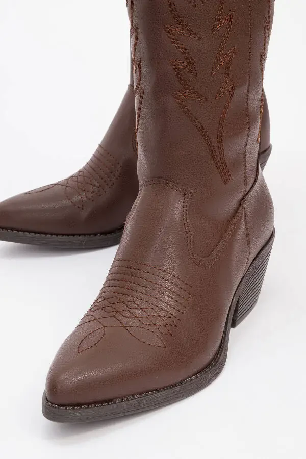 LIANA Women's Western Boots, chunky heel, coffee color. - 3