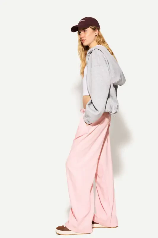 Linen-blend pants with an elastic waistband. - 1