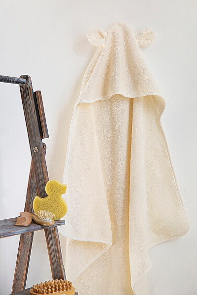 Little Bear Swaddle Cream 75x75 - 10