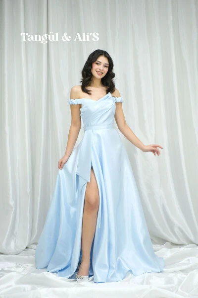 Lizbon Saten Drapeli Bebe Mavisi Maxi Elbise-Mavi - TANGÜL&ALI'S MODA EVI