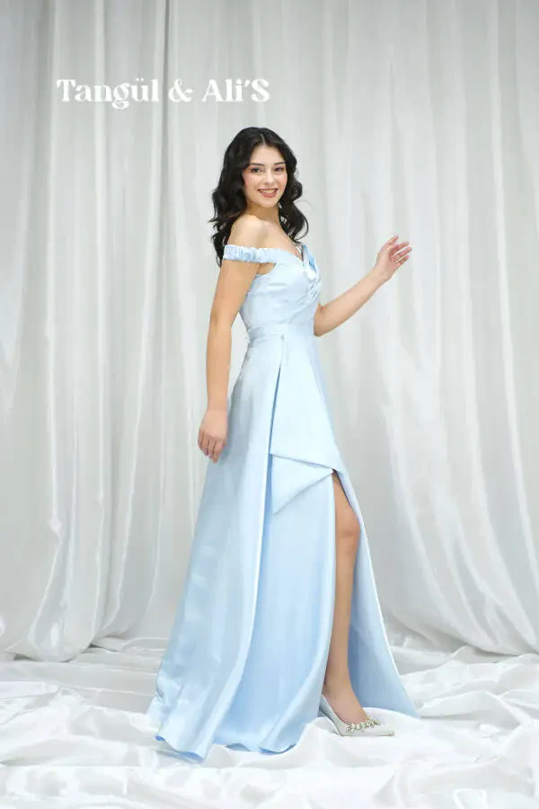 Lizbon Saten Drapeli Bebe Mavisi Maxi Elbise-Mavi - 3